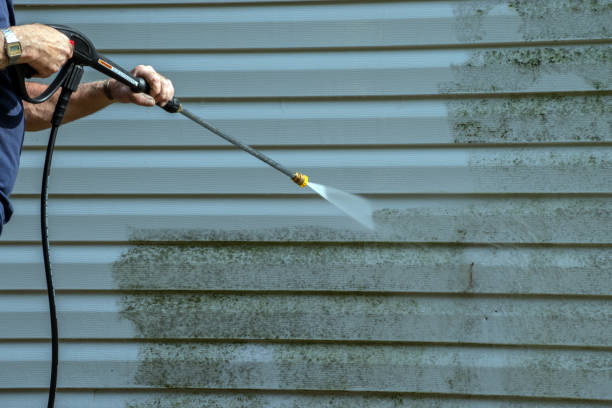 Best Deck Pressure Washing  in Manassas Park, VA